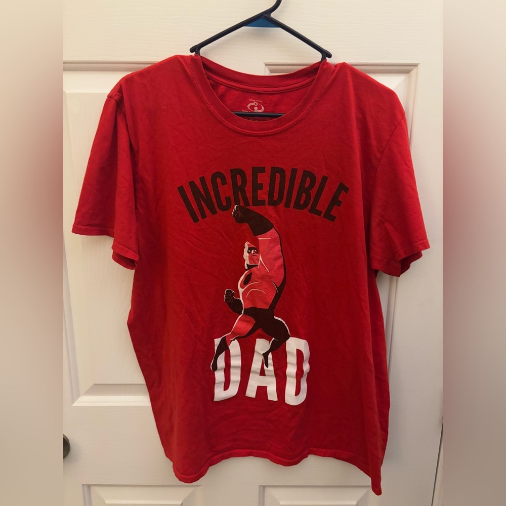 🎆5 for $25 Disney Pixar Incredible Dad Red T-Shirt Size Large